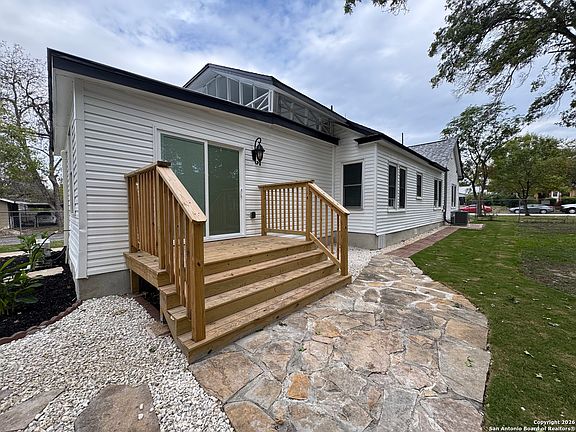 2nd image of 1200 highland
