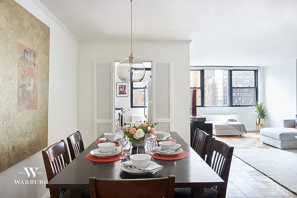 Sold by Warburg | media 12