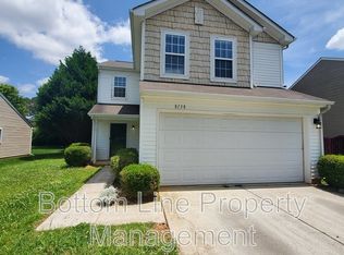 8138 Belmont Stables Dr, Charlotte, NC 28216