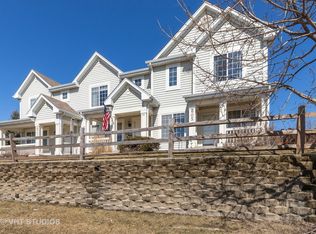 605 Key Largo Dr, Fox Lake, IL 60020