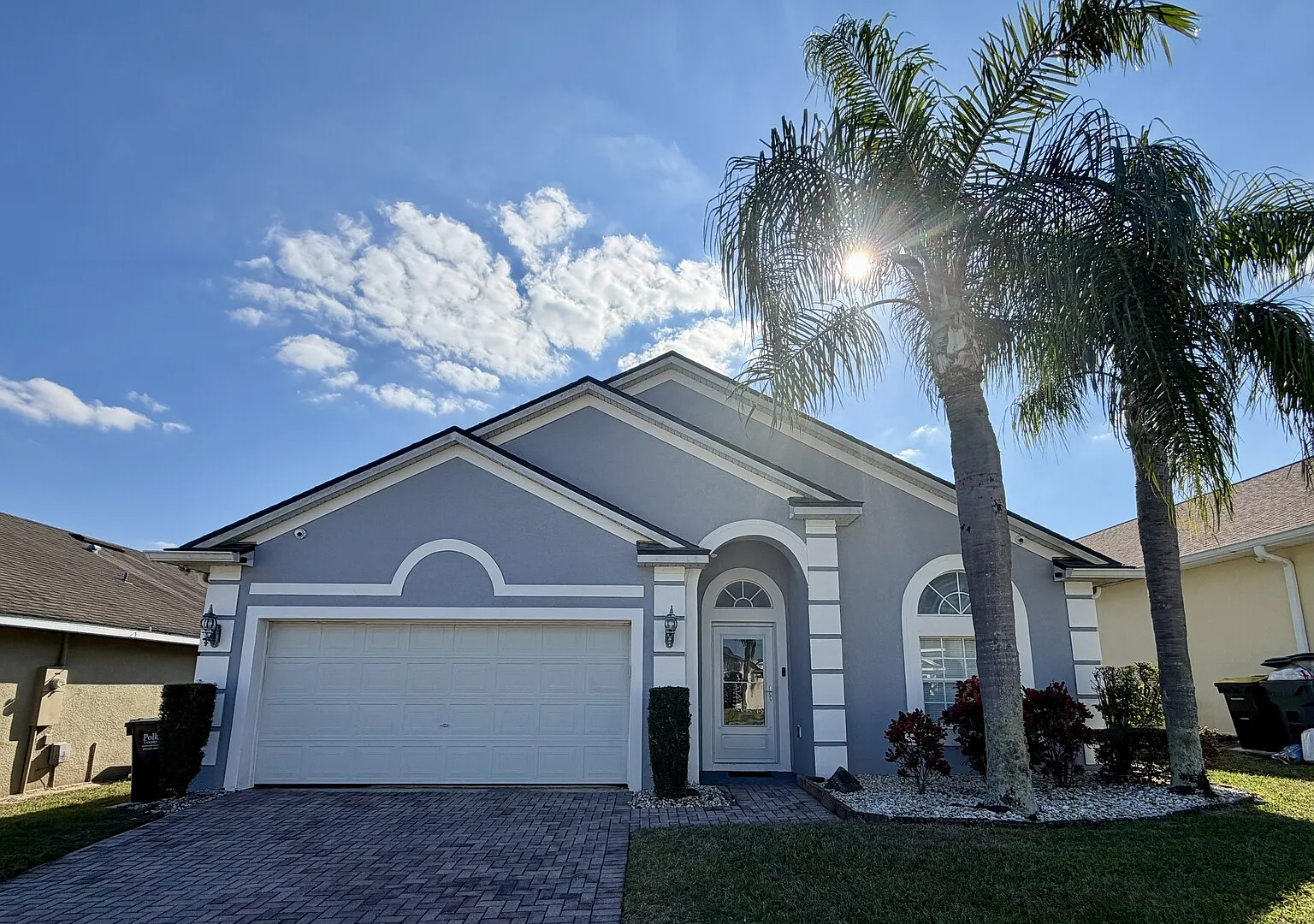 Relaxing Florida Furnished Home — Photo 1