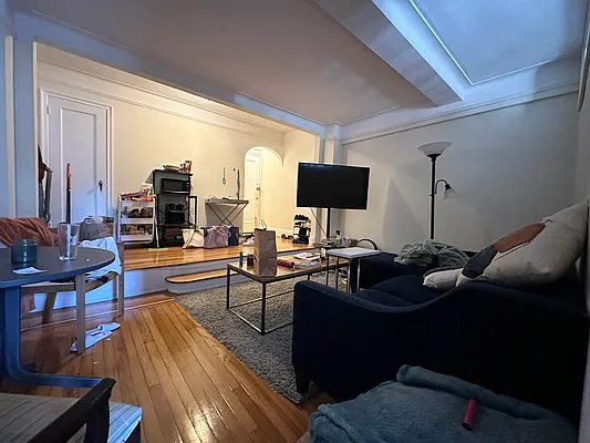 Rented by Green Home NY Realty LLC | media 7