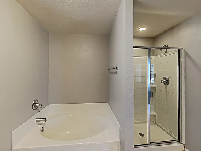 2101 Franks St — Photo 9