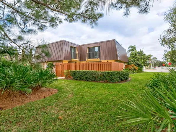 5668 SE Windsong Ln, Stuart, FL 34997