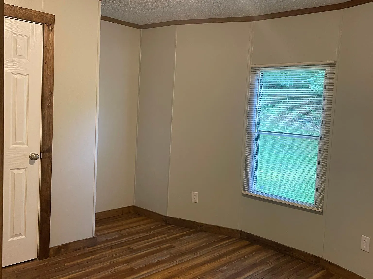 2 bed, 900 sqft, $1,500 — Photo 3