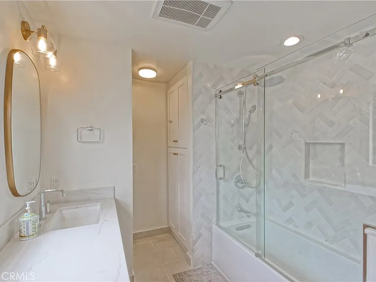 320 Marine Ave — Photo 38