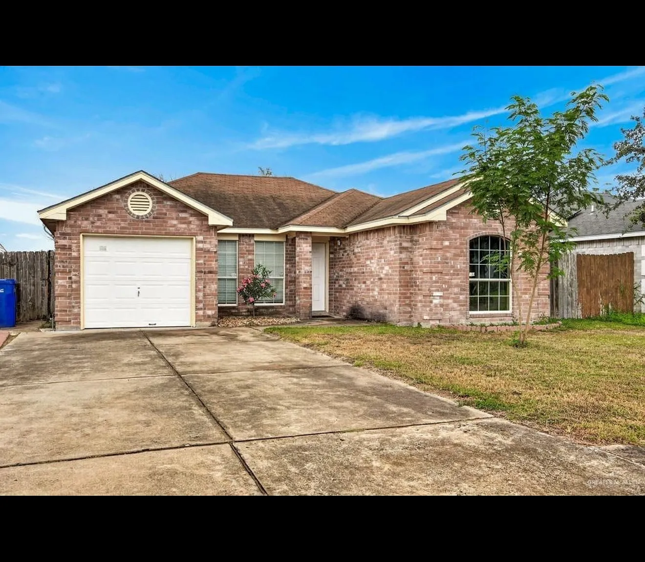 3 bed, 1220 sqft, $1,500 — Photo 1