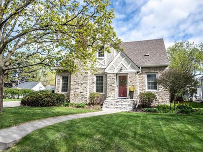 1513 Hoyt Ave W, Falcon Heights, MN, 55108
