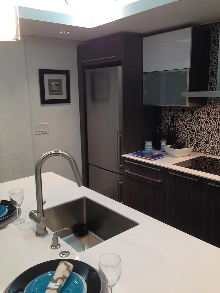 1210 Chestnut — Photo 4