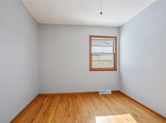 5th image of 1721 4th St