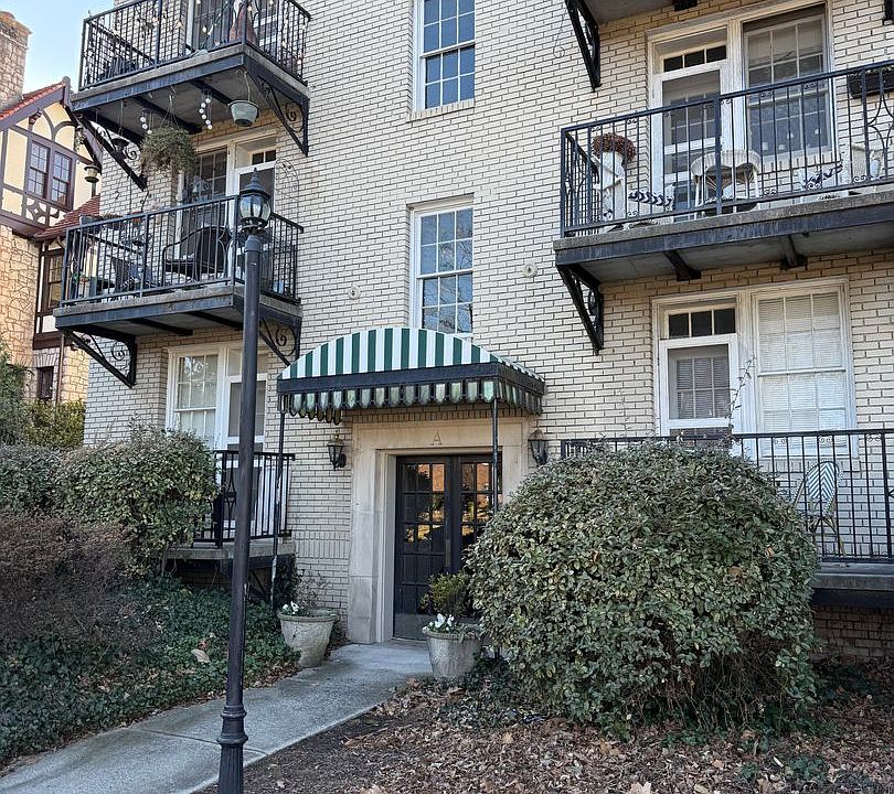 1st image of 1013 N Elm St APT A1