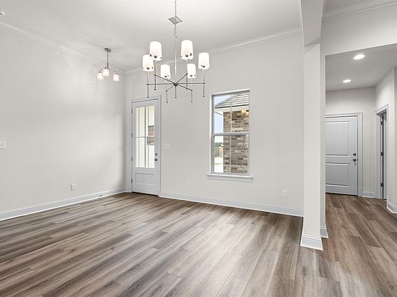 3rd image of 132 Marmande Ave