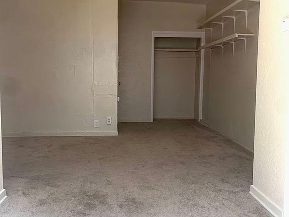 4th image of 455 E Saint John St #3
