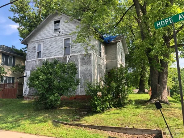 619 Hope Ave, Muscatine, IA 52761