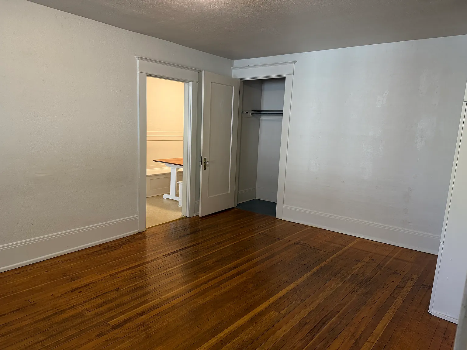 1 bed, 500 sqft, $900 — Photo 2