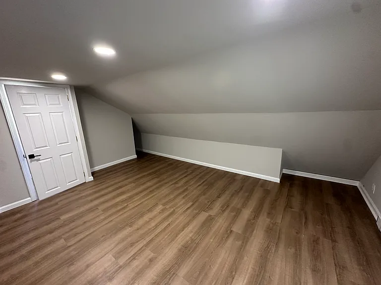 138 Sopher St #R — Photo 10