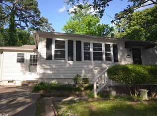 205 Englewood Rd, Cammack Village, AR 72207