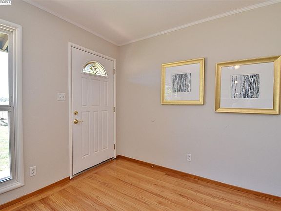 2nd image of 2674 East Ave
