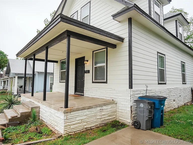 821 S Quaker Ave — Photo 6