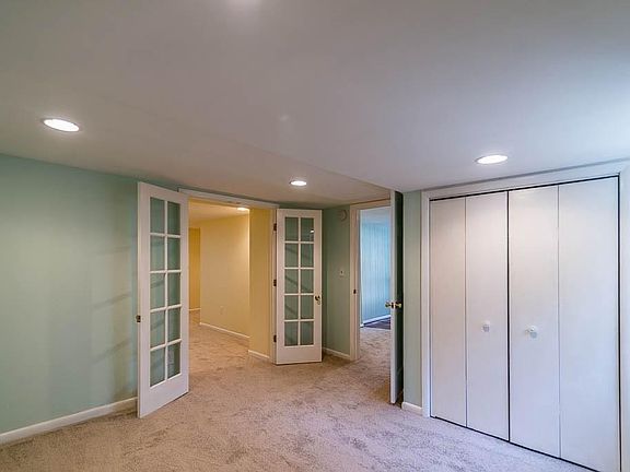 4th image of 800 E Morningside Dr NE