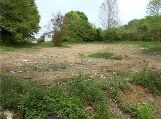 3452 Lake City Hwy, Rocky Top, TN 37769