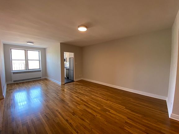 4th image of 780 Greenwich St APT 5G