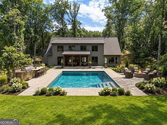 3rd image of 3394 Robinson Rd