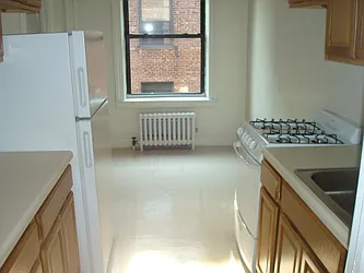 Rented by Realty 2000 Corp