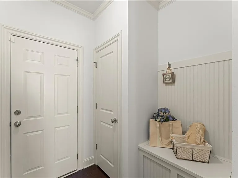 2770 Prado Ln — Photo 16