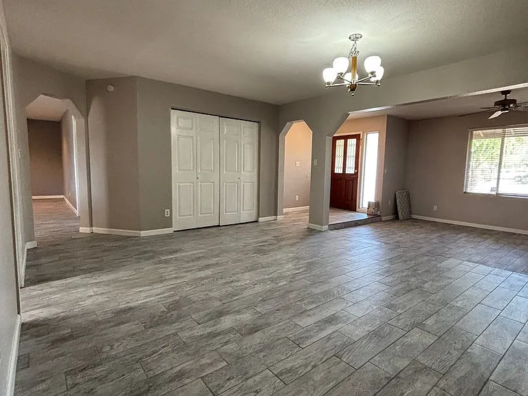 921 W Naranja Ave — Photo 6