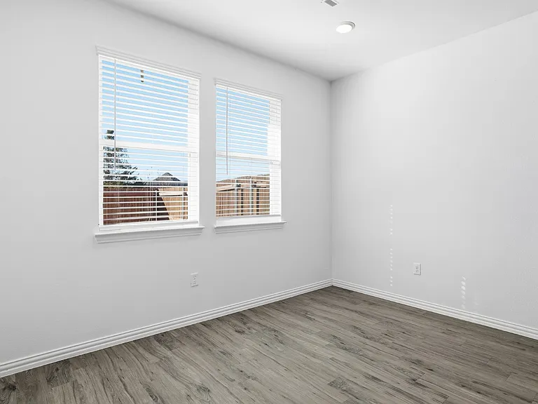 186 Cypress Point Dr — Photo 5