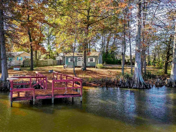 2620 S Cambon Lake Dr, West Frankfort, IL 62896