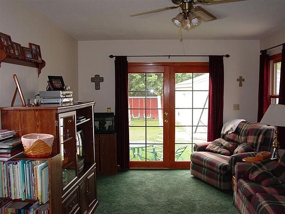 3rd image of 1169 Herberich Ave