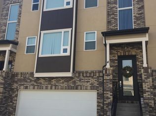 3690 S Beeler St Unit 4, Denver, CO 80237