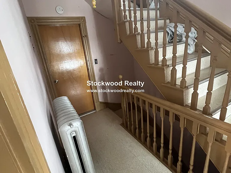 109 Wordsworth St #1 — Photo 27