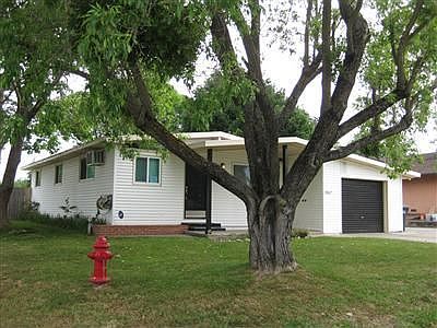 3rd image of 8867 Cerezo Dr