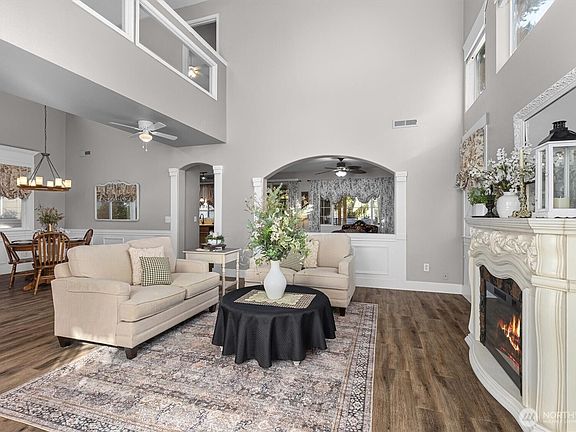 4th image of 9006 178th Street Ct E