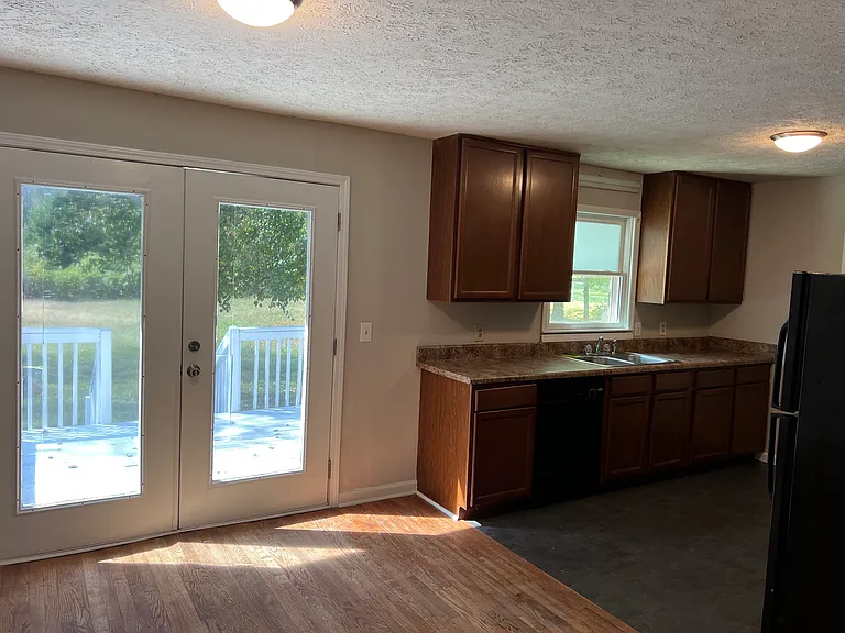 E Cherokee Dr — Photo 19