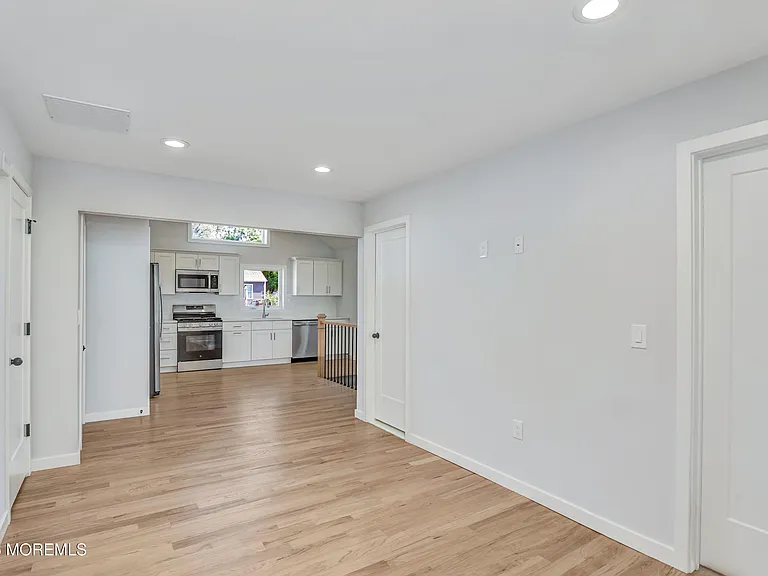 769 Cliffwood Ave — Photo 23