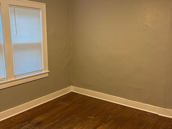 4th image of 5531 Woodland Ave
