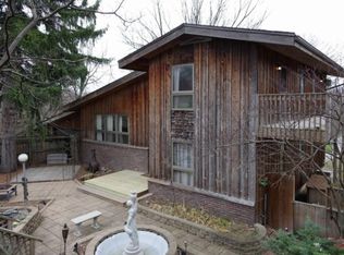 2413 E 33rd St, Des Moines, IA 50317