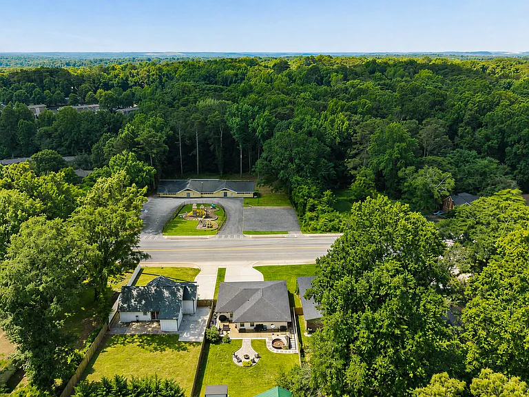 3464 Glenwood Rd — Photo 45