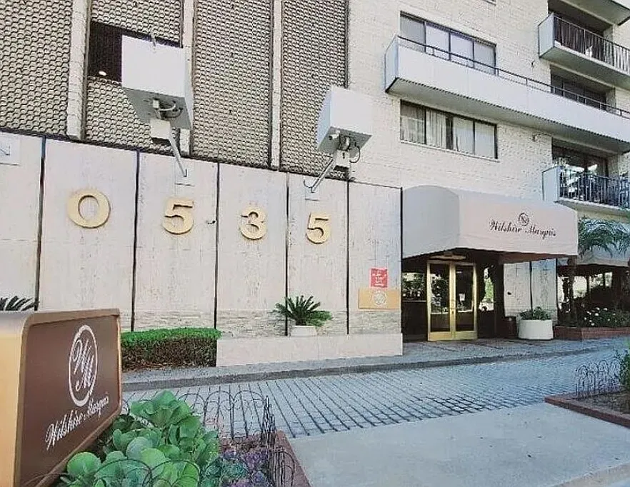 10535 Wilshire Blvd — Photo 2
