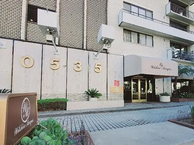 10535 Wilshire Blvd #912 — Photo 2