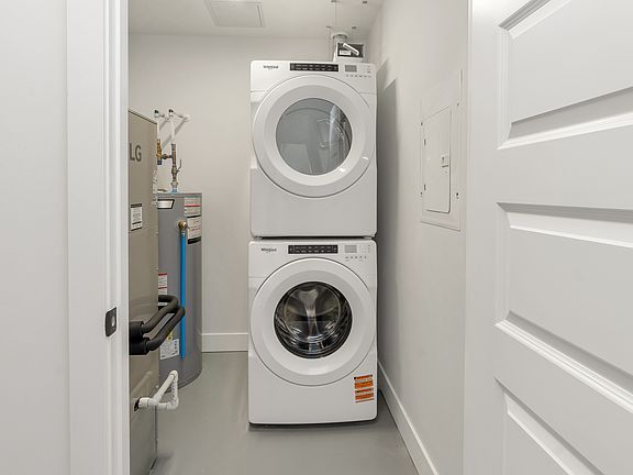 5th image of 1100 Lackner Pl