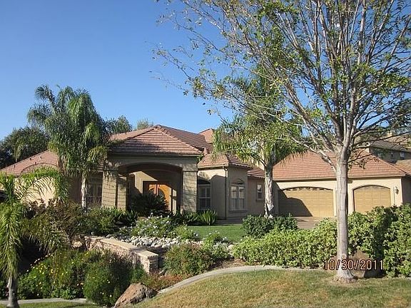 2nd image of 3770 Clubhouse Ct