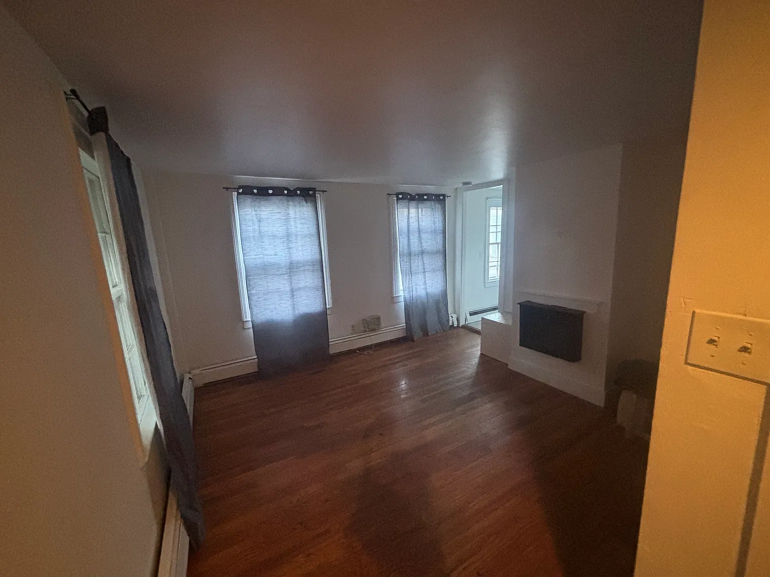 3 bed, 1652 sqft, $2,300 — Photo 3