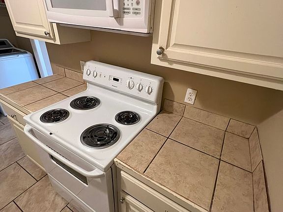 4th image of 1012 Seville Ave Unit 4