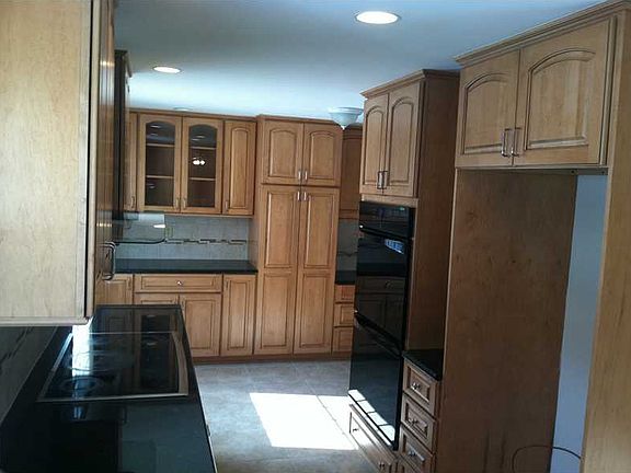 3rd image of 950 Cork Dr