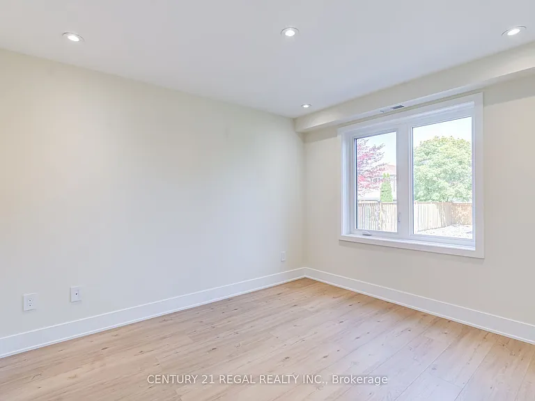 171 Gamma St #2 — Photo 8